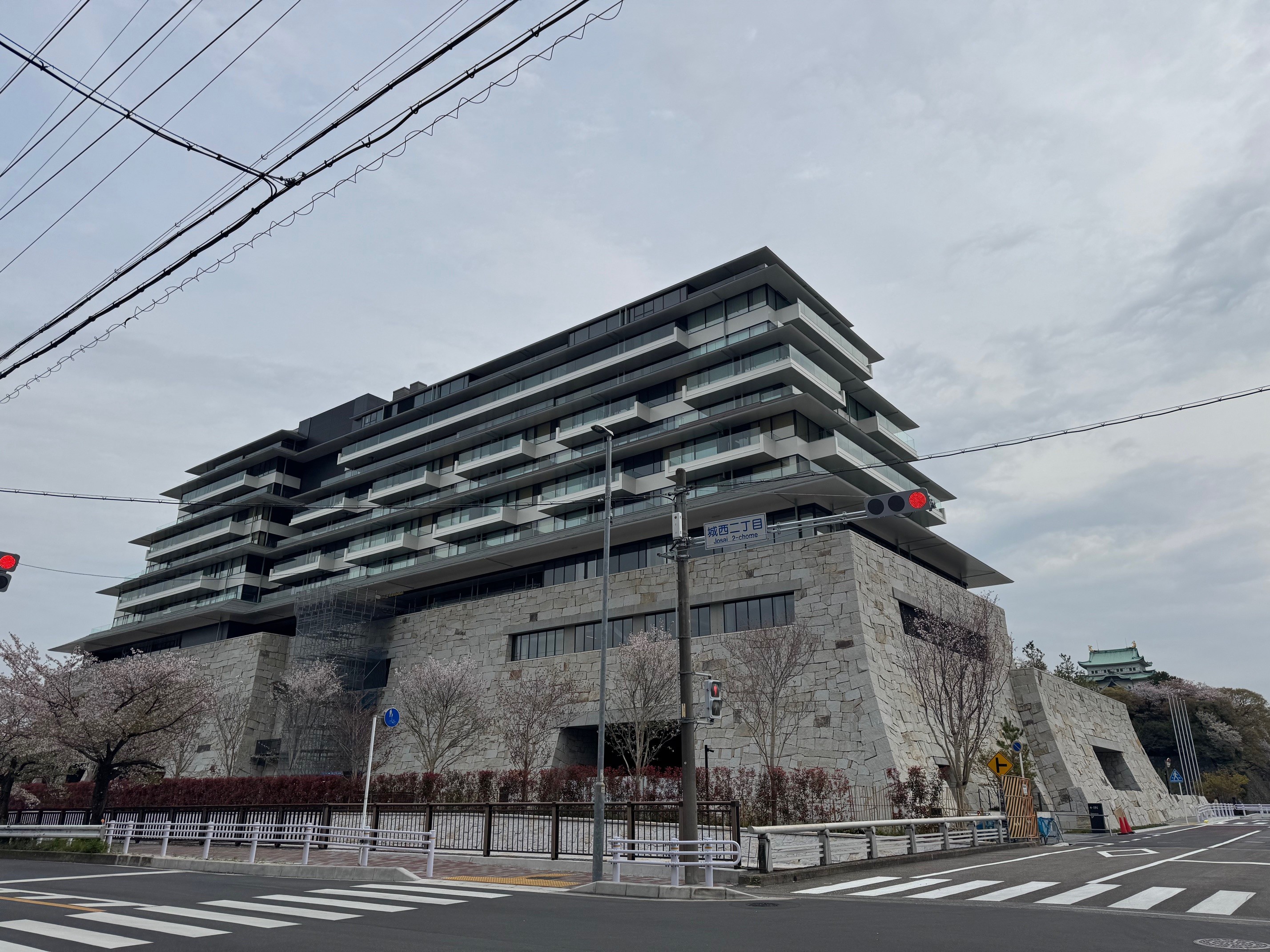 日本名古屋城酒店 